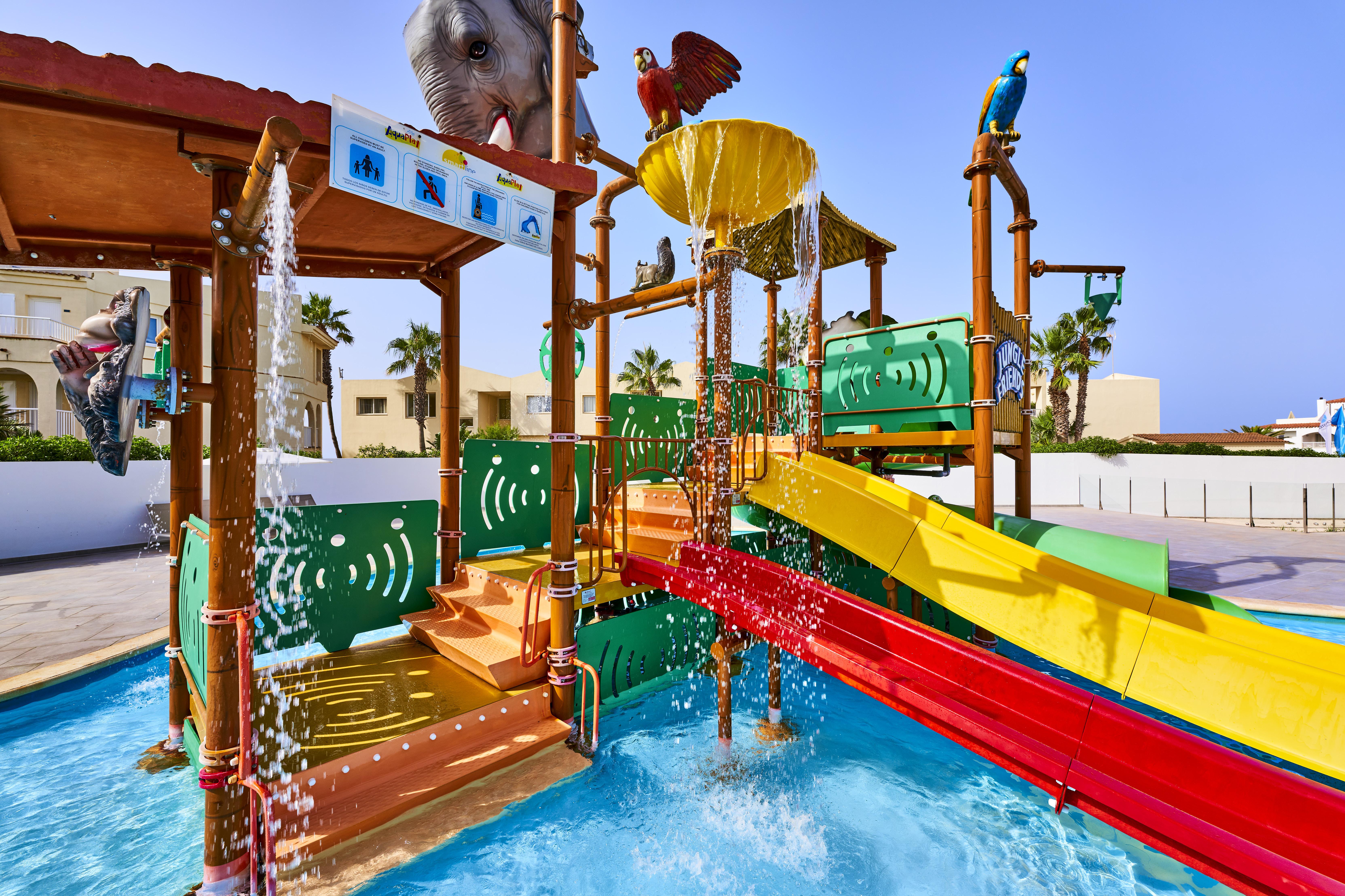 Smartline Cala N Bosch Hotel Калан-Бош Экстерьер фото